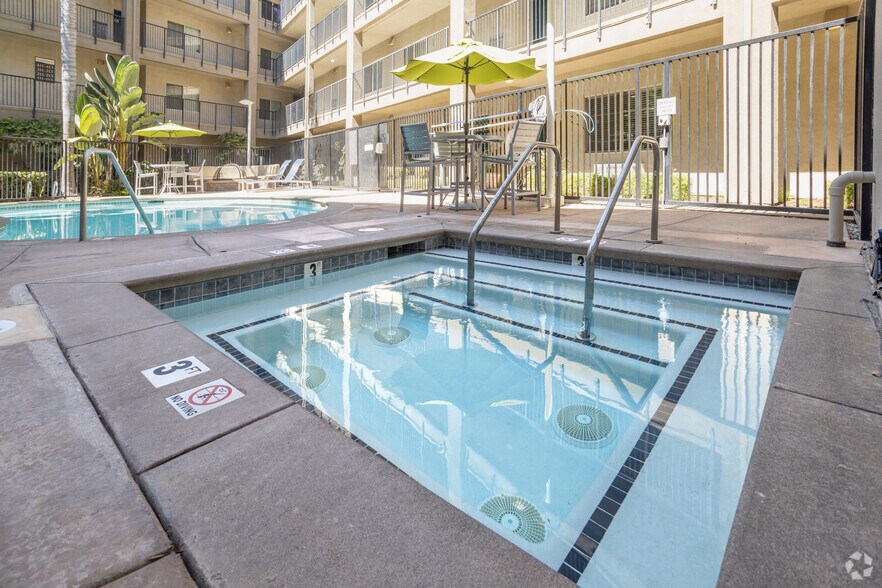 More Photos Of 1666 Da Vinci Ct, Davis Apartments For Sale