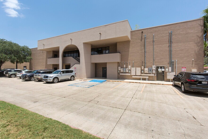 More Photos Of 110 E Savannah Ave, McAllen Medical For Sale