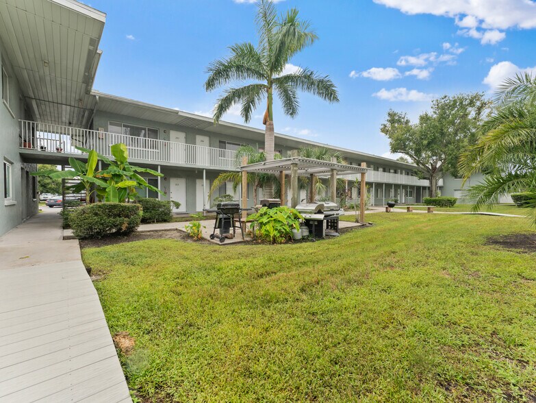 More Photos Of , Saint Petersburg Unknown For Sale