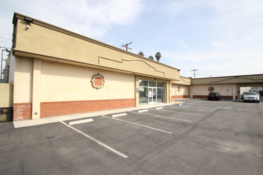 More Photos Of 509-523 E Rosecrans Ave, Compton Storefront Retail Office For Sale