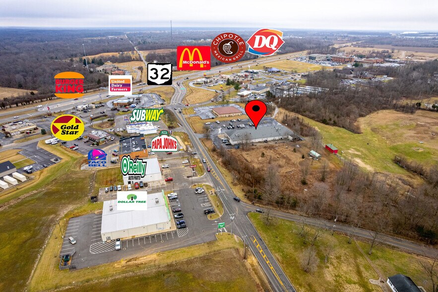 More Photos Of 2235 Bauer Rd, Batavia Unknown For Lease