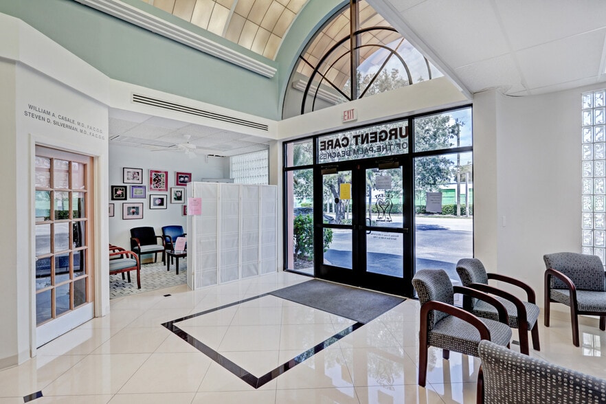 More Photos Of 3537 Forest Hill Blvd, West Palm Beach Medical For Lease