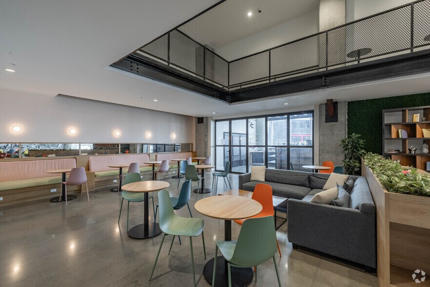 More Photos Of 800 19th Ave South, Nashville Coworking Space