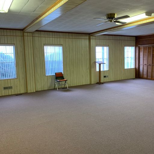 More Photos Of 830 Church St, Kings Mountain Religious Facility For Lease