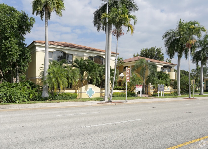 More Photos Of 461-481 E Hillsboro Blvd, Deerfield Beach Office For Lease