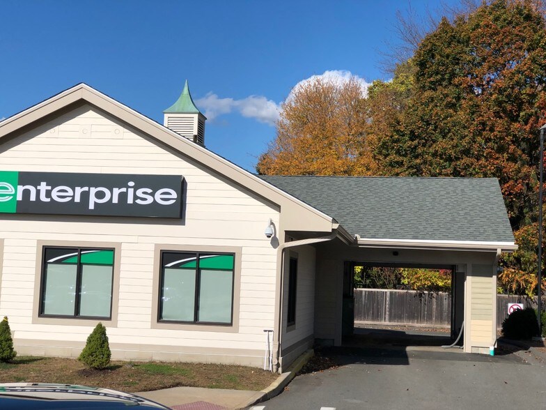 More Photos Of 560 Talcottville Rd, Vernon Freestanding For Sale