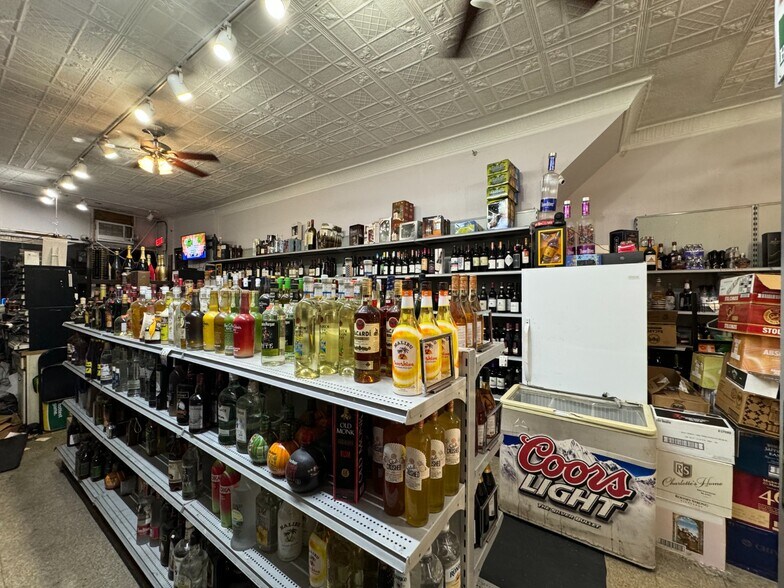 More Photos Of 39 Ridge Rd, Lyndhurst Storefront Retail Residential For Sale