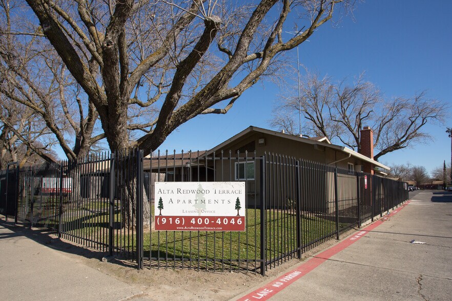Primary Photo Of 6815 24th St, Sacramento Multifamily For Sale
