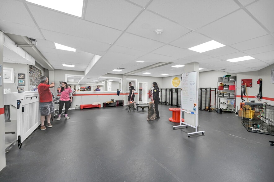 More Photos Of 2 Broadway, Valhalla Office For Sale