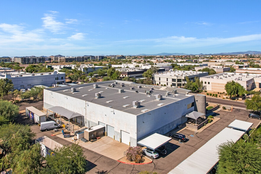 More Photos Of 7543 E Tierra Buena Ln, Scottsdale Distribution For Lease