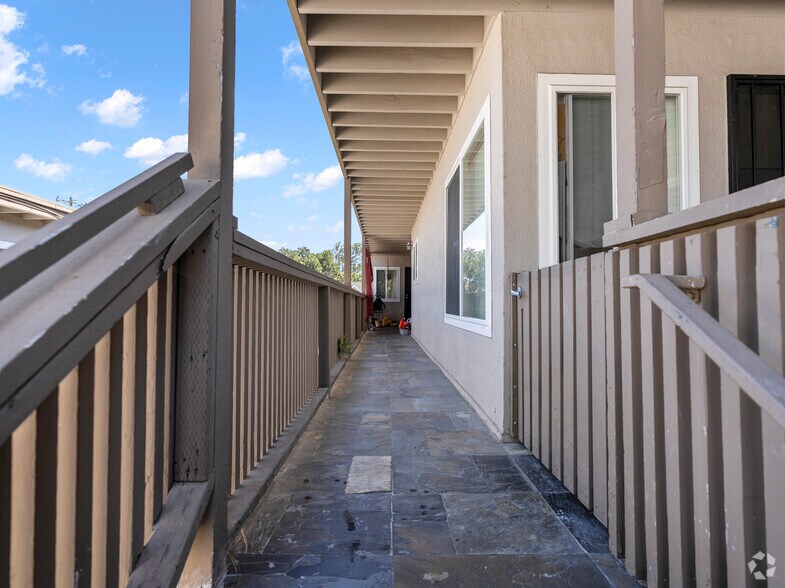 More Photos Of 105 Forrest Ave, Los Gatos Multifamily For Sale