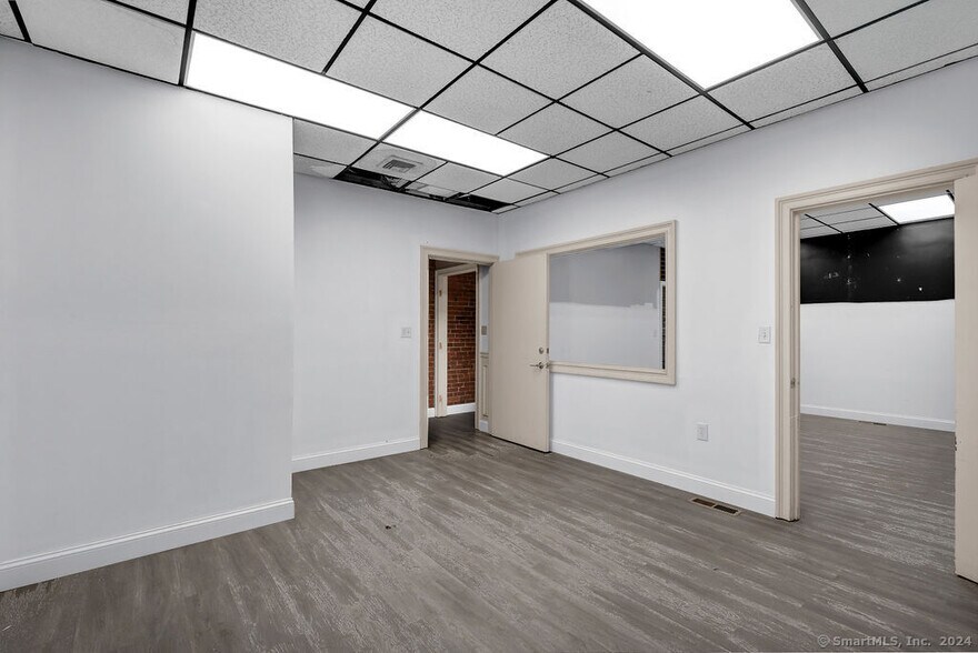 More Photos Of 1-21 Whiting St, Plainville Storefront For Sale