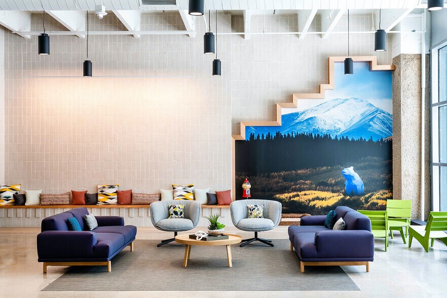 More Photos Of 1660 Lincoln St, Denver Coworking Space