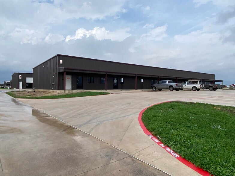 More Photos Of 3303 Shell Rd, Georgetown Unknown For Lease