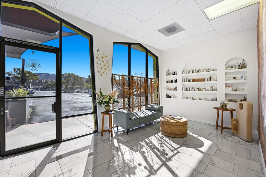 More Photos Of 910 W San Marcos Blvd, San Marcos Unknown For Lease