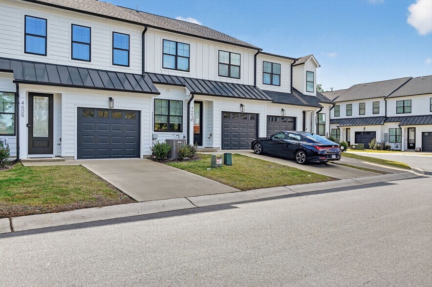 More Photos Of 6104-6120 Fox Rd, Raleigh Apartments For Sale