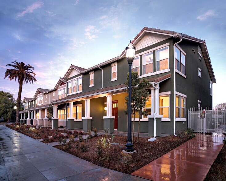 More Photos Of 1612 Fulton St, Fresno Apartments For Sale