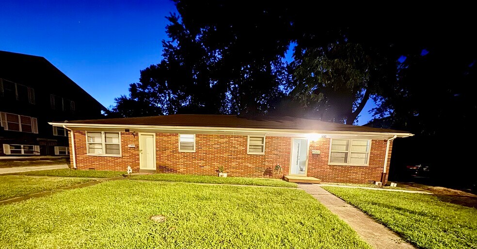 Primary Photo Of 2314 Frank Scott Pky W, Belleville Multifamily For Sale