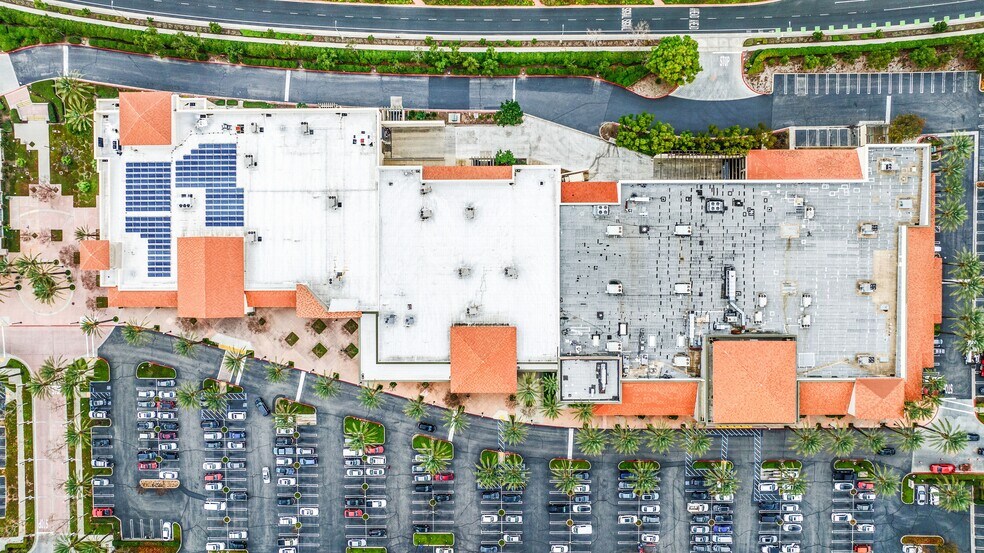 More Photos Of 11070-11090 Foothill Blvd, Rancho Cucamonga Department Store For Sale