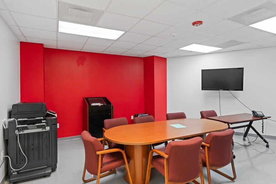 More Photos Of 216 S Peyton St, Alexandria Schools For Sale