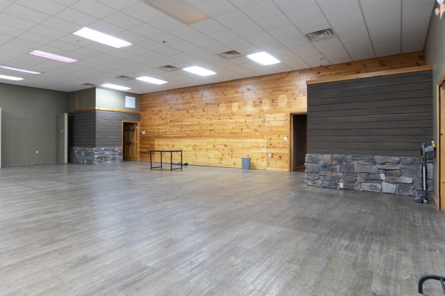 More Photos Of 90 Stonecoal Rd, Horner Freestanding For Lease