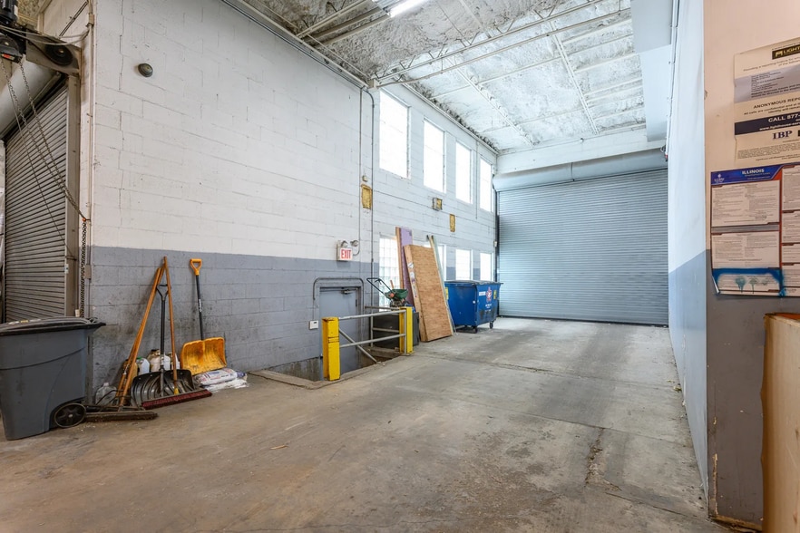 More Photos Of 242 N Western Ave, Chicago Warehouse For Sale