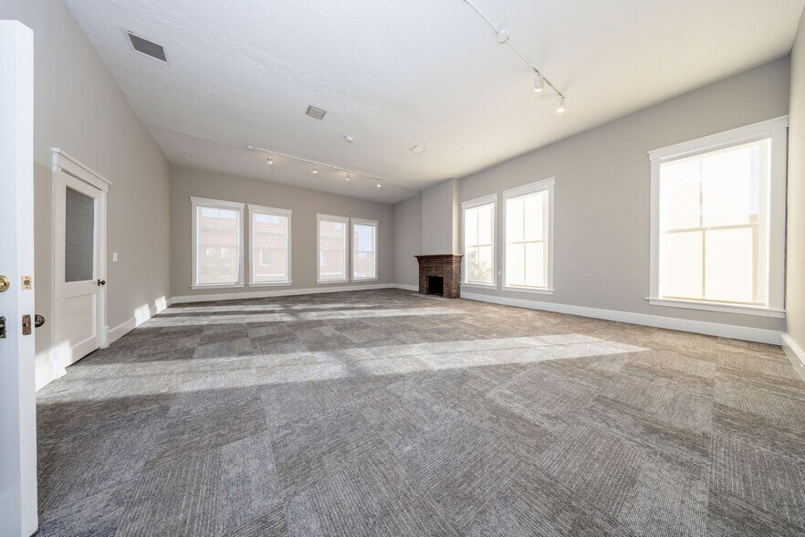 More Photos Of 121 E 1st St, Sanford Office Residential For Sale