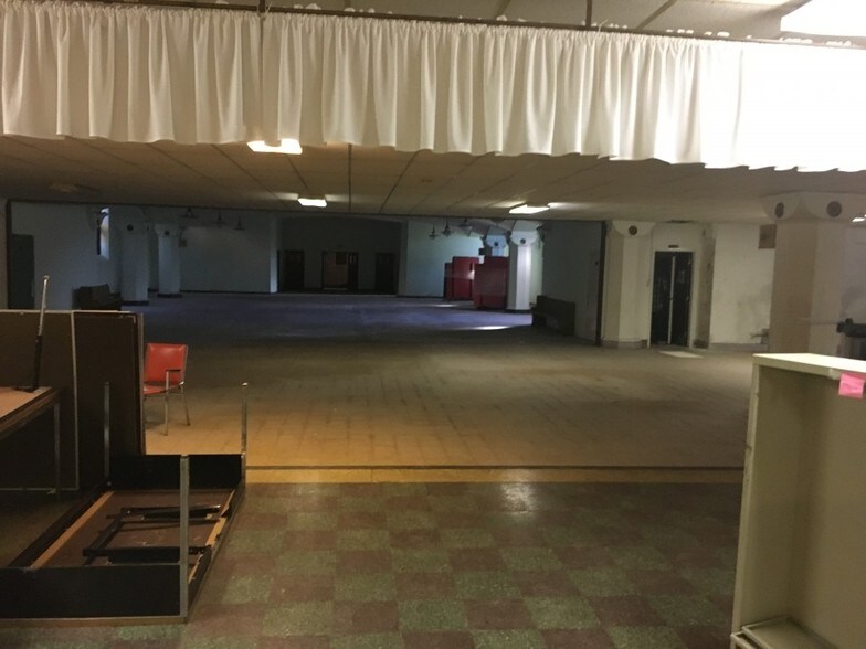 More Photos Of 15031 Dexter Ave, Detroit Religious Facility For Sale