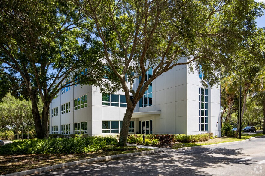 More Photos Of 1735 W Hibiscus Blvd, Melbourne Medical For Lease