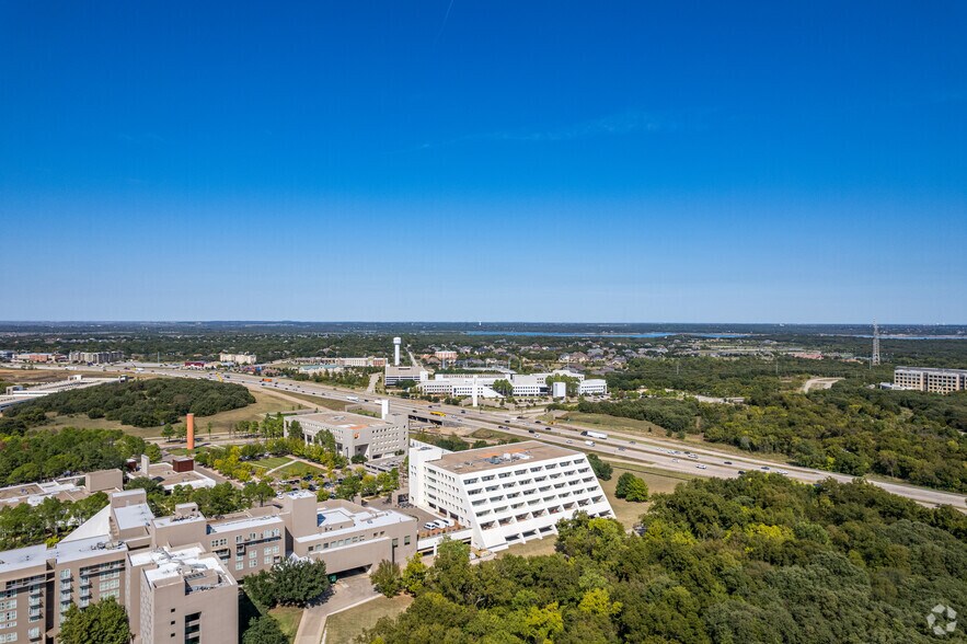 More Photos Of 1301 Solana Blvd, Westlake Office For Lease