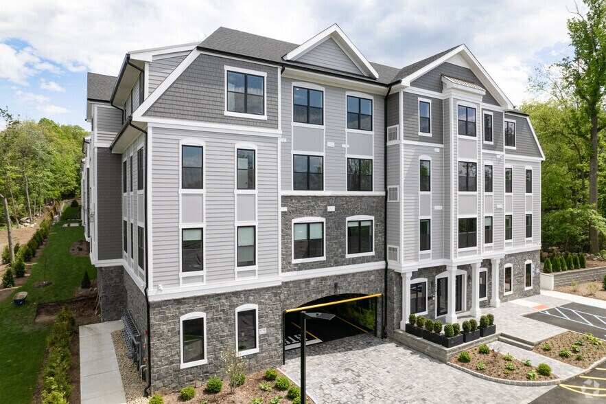 More Photos Of 8 Tice Rd, Franklin Lakes Apartments For Sale