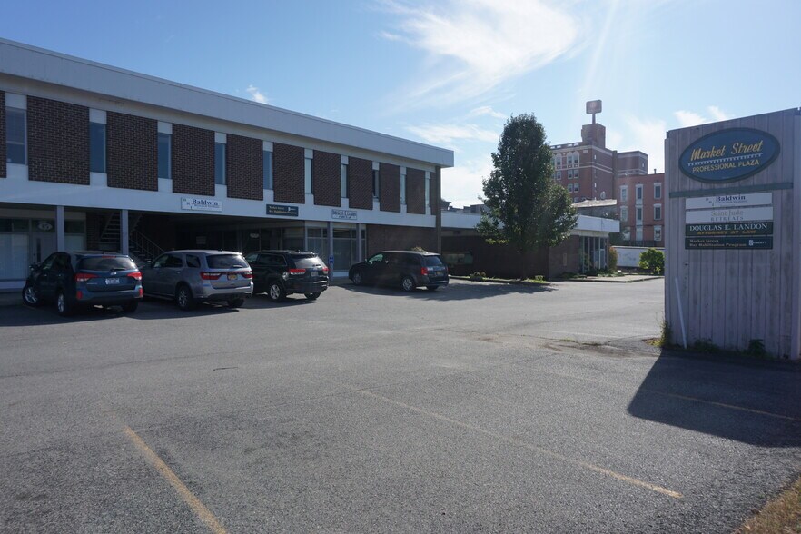 More Photos Of 29-39 Market St, Amsterdam Storefront Retail Office For Lease