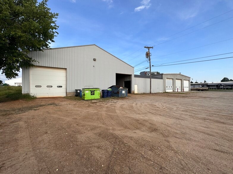 More Photos Of 3945 S Blue Star Dr, Traverse City Service For Lease