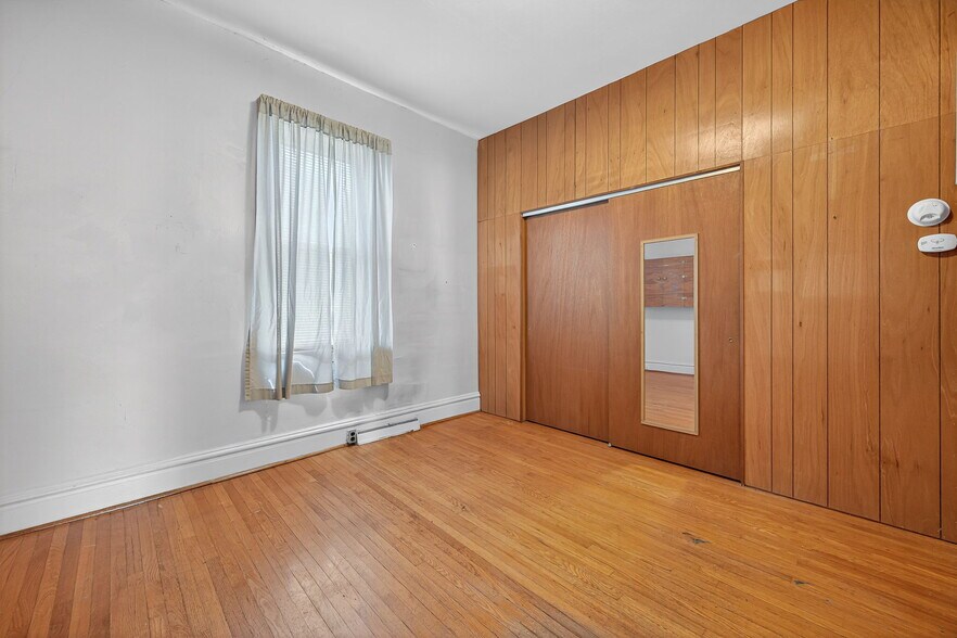 More Photos Of 222 W Saint Louis St, Pacific Office For Sale