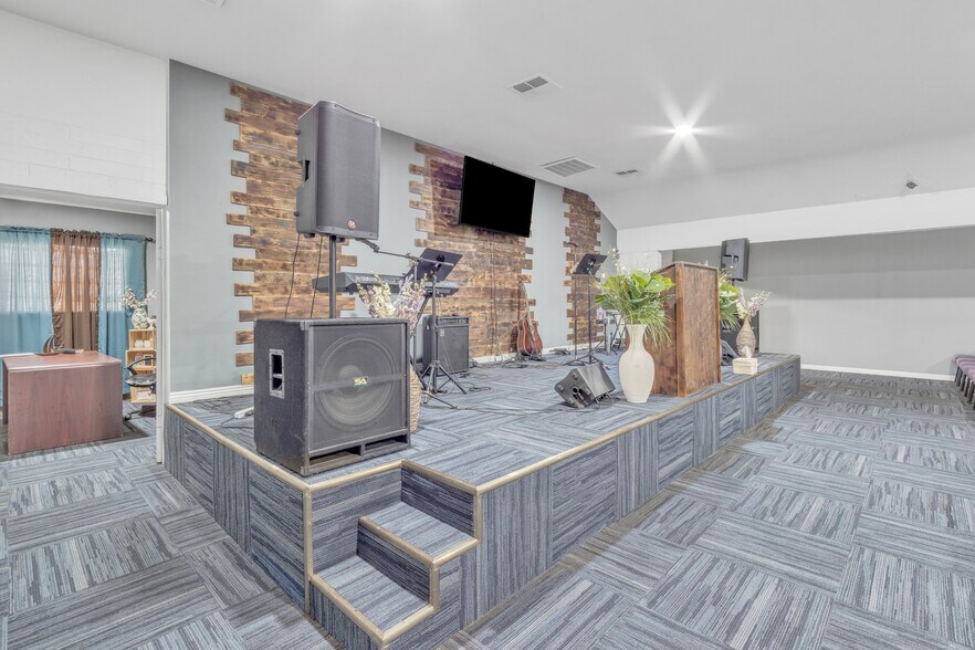 More Photos Of 507 Mahoney ave, Buckeye Religious Facility For Sale