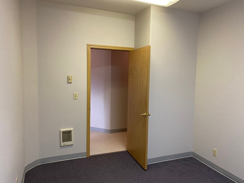 More Photos Of 15403 NE Caples Rd, Brush Prairie Warehouse For Lease