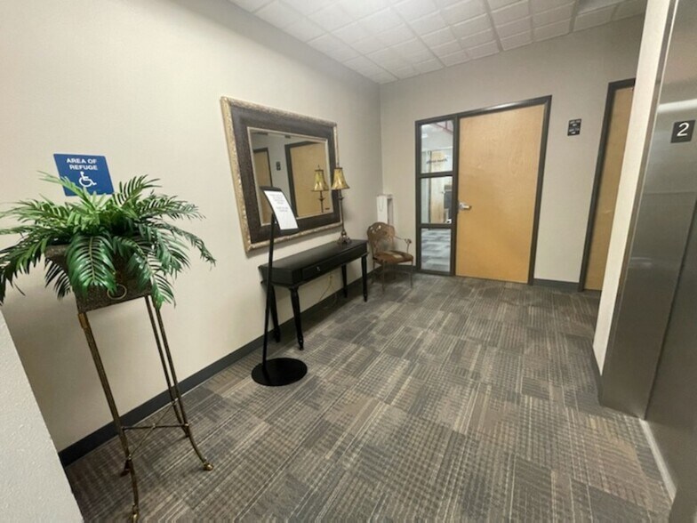 More Photos Of 300 W Main St, Boise Medical For Lease