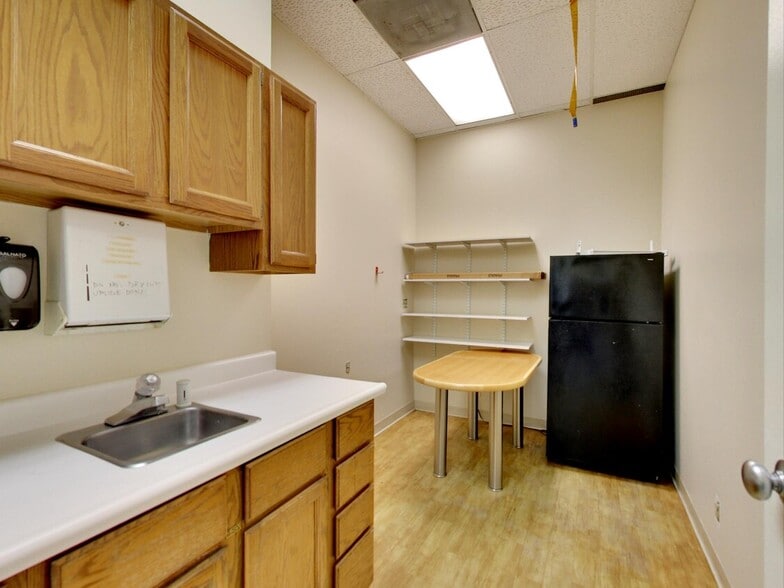 More Photos Of 1398 Valencia St, San Francisco Storefront Retail Residential For Lease