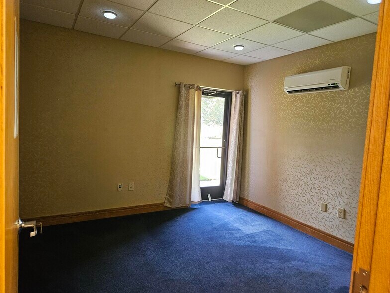 More Photos Of 2459 Emerald Pl, Greenville Medical For Sale