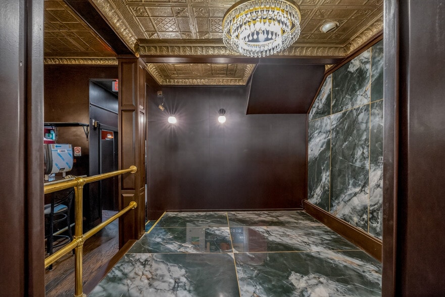 More Photos Of 26 N Main St, Waterbury Storefront Retail Office For Sale