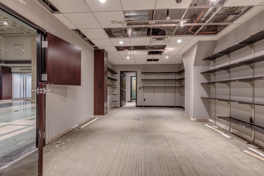 More Photos Of 300 N Broadway, Saint Louis Apartments For Sale