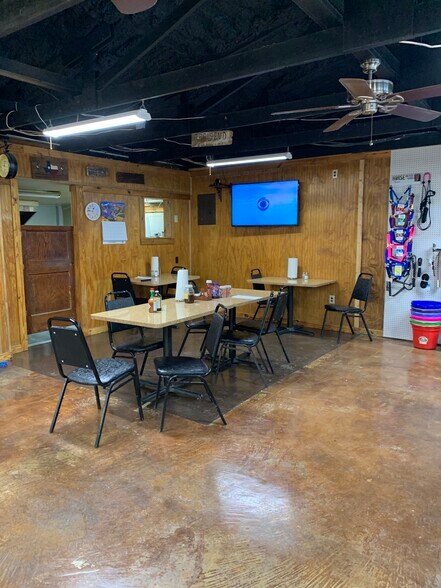 More Photos Of 17186 Highway 321, Dayton Storefront Retail Office For Sale