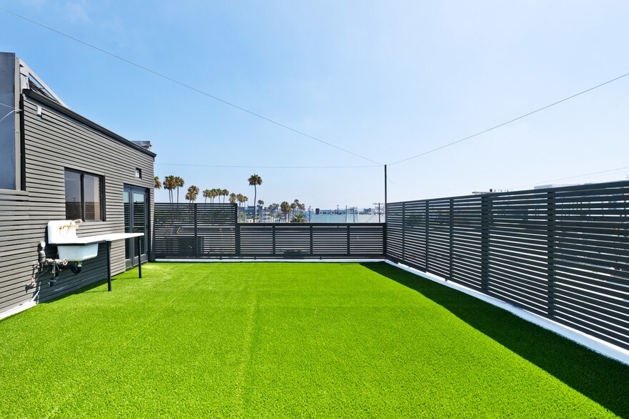 More Photos Of 13470 Washington Blvd, Marina Del Rey Loft Creative Space For Lease