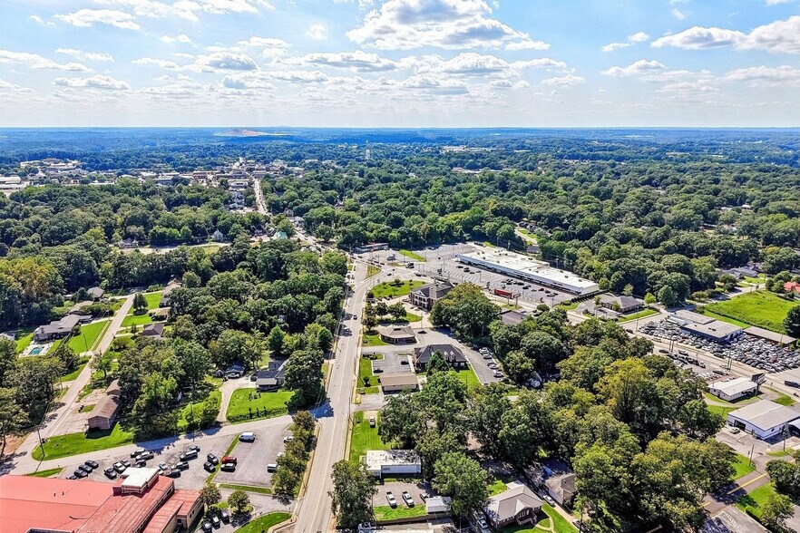 More Photos Of 224 E Broad St, Winder Medical For Sale