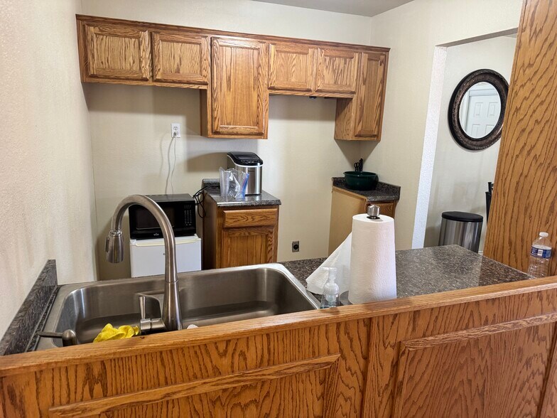 More Photos Of 111 W Hird St, Gainesville Apartments For Sale