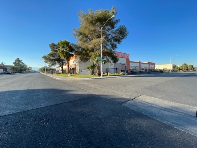 Primary Photo Of 5151 Procyon St, Las Vegas Warehouse For Lease