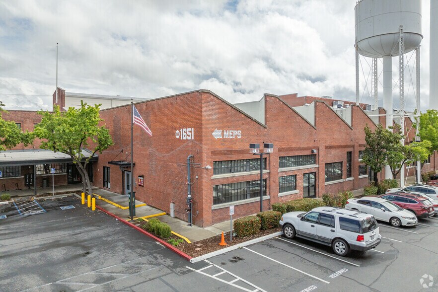 More Photos Of 1601-1651 Alhambra Blvd, Sacramento Office For Lease