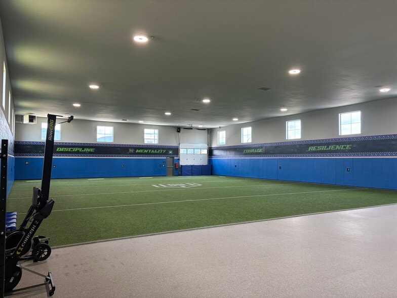 More Photos Of 726 Creative Way, Post Falls Warehouse For Lease