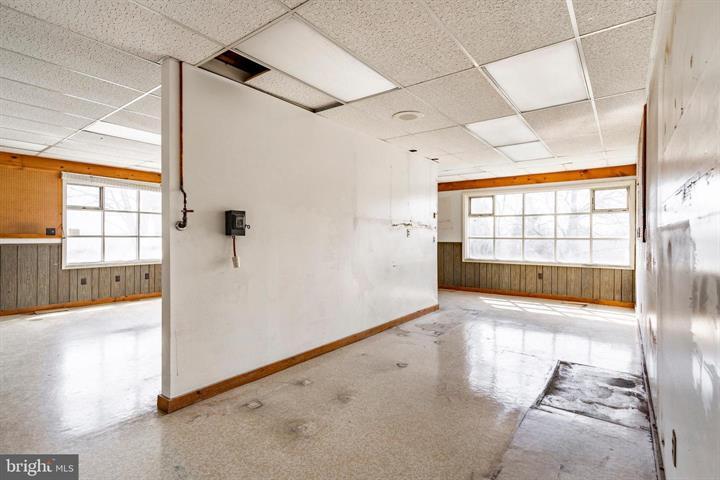 More Photos Of 915 N Hanover St, Elizabethtown Medical For Sale