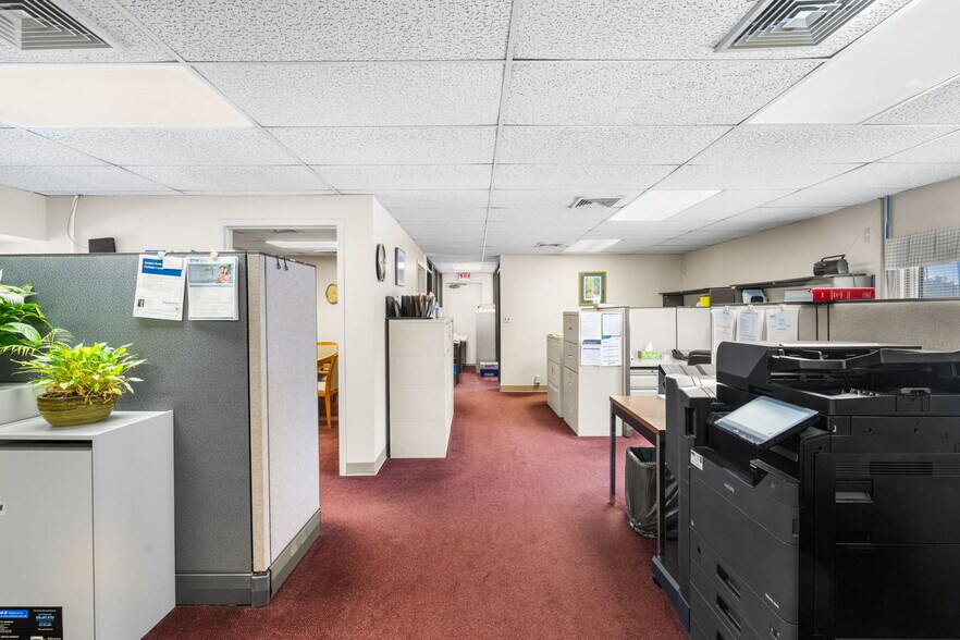 More Photos Of 1399 Washington St, Hanover Office For Sale